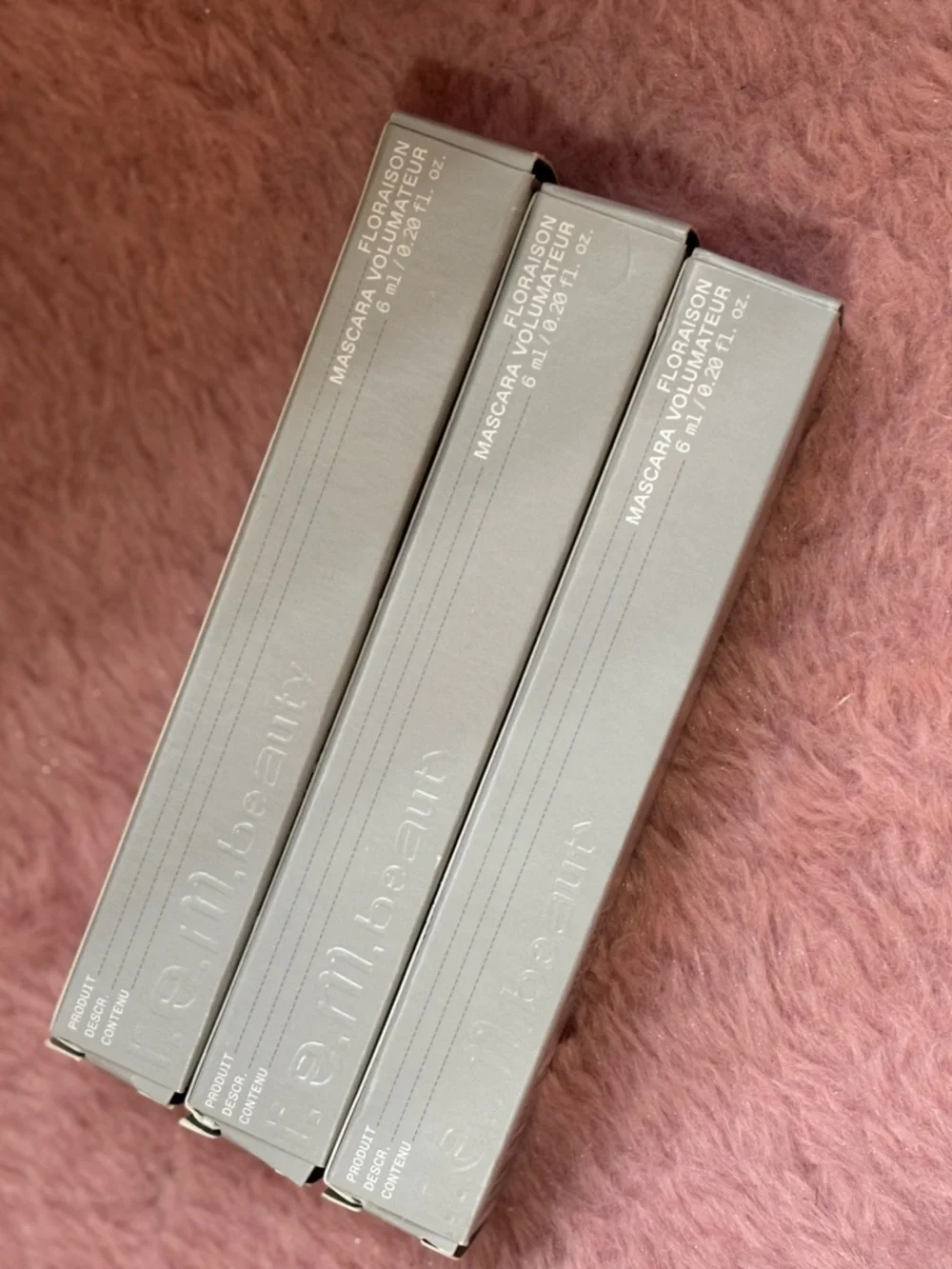 r.e.m. beauty Volumizing Mascara